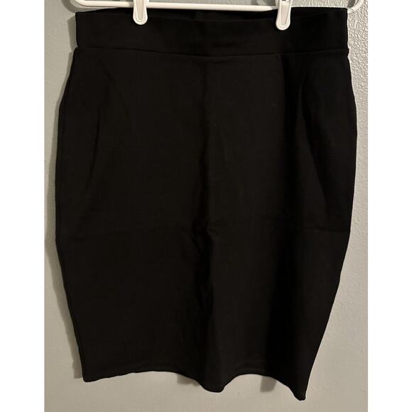 Urban Coco Dresses & Skirts - Urban CoCo Women's XL Black Elastic Waist Bodycon Pencil Skirt NWOT